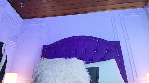 Snapshot of sweetie_foxxxx chatting on February 2026 03:04:02 AM violeta online show from February 2026 03:04:02 AM