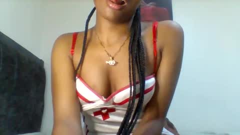 Snapshot of sweetie_lee chatting on October 2025 02:26:01 AM sweetie lee online show from October 2025 02:26:01 AM