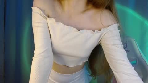 Annie online show from September 2025 07:27:02 PM