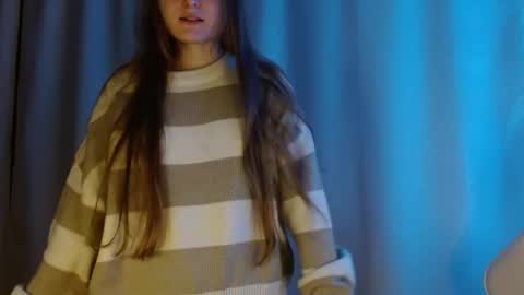 Snapshot of sweetie_lover chatting on May 2026 08:47:01 PM Annie online show from May 2026 08:47:01 PM