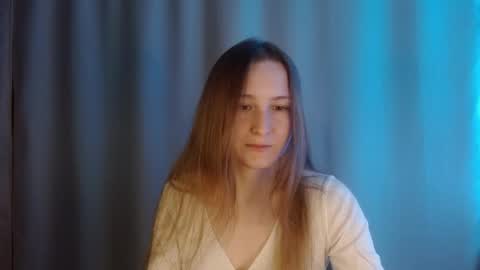 Snapshot of sweetie_lover chatting on May 2026 08:38:02 PM Annie online show from May 2026 08:38:02 PM