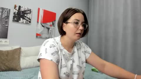ROZZY online show from June 2026 01:43:02 AM