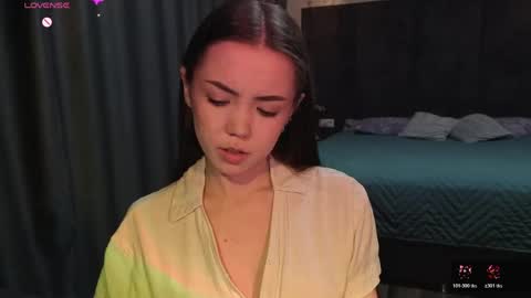 sweetieee_kira online show from May 2026 03:12:01 AM