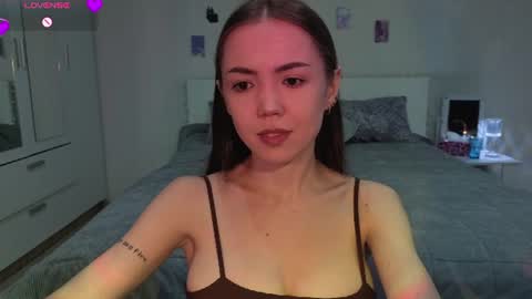 sweetieee_kira online show from July 2026 08:01:02 AM