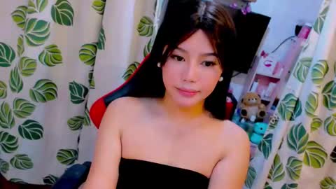 Nicole online show from May 2026 11:35:02 PM