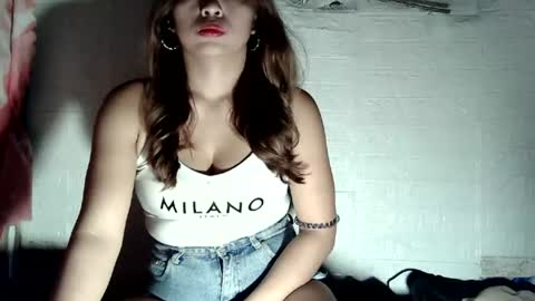 jess online show from July 2026 04:17:02 AM
