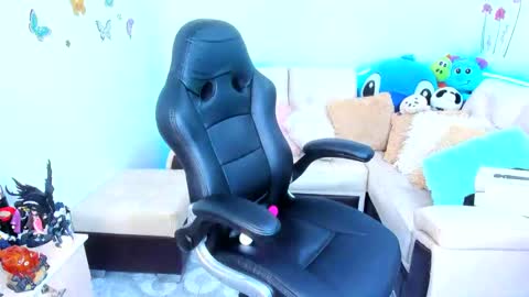 Isabella online show from January 2025 04:36:02 AM