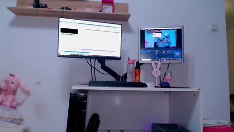 Snapshot of sweetjess022 chatting on December 2024 09:30:02 PM jessica online show from December 2024 09:30:02 PM