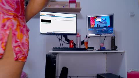 Snapshot of sweetjess022 chatting on December 2024 02:23:01 AM jessica online show from December 2024 02:23:01 AM