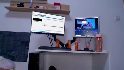 Snapshot of sweetjess022 chatting on February 2025 09:49:01 PM jessica online show from February 2025 09:49:01 PM