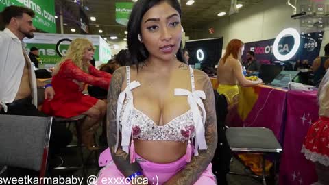 Snapshot of sweetkarmababy chatting on December 2024 02:09:02 AM Karma Sutra sweetkarmababy online show from December 2024 02:09:02 AM