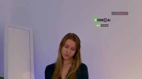 SweetKira1 online show from April 2026 03:21:01 PM