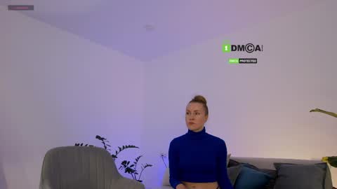 SweetKira1 online show from June 2026 02:33:01 PM
