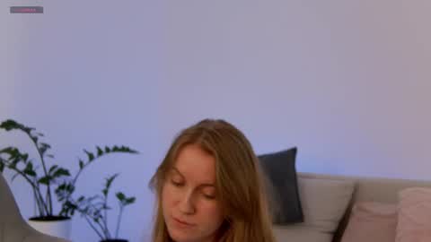 SweetKira1 online show from July 2026 10:21:02 AM