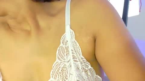 Azulandvioleta online show from July 2026 02:46:01 PM