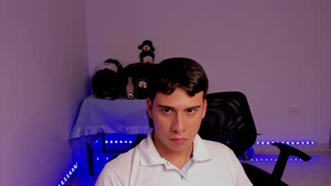 Snapshot of sweetlian_04 chatting on December 2024 08:55:01 AM Lian online show from December 2024 08:55:01 AM