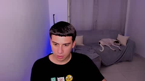 Snapshot of sweetlian_04 chatting on March 2025 08:02:01 AM Lian online show from March 2025 08:02:01 AM