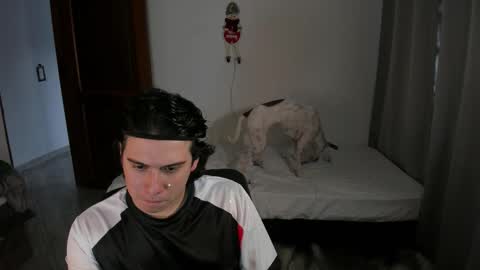 Snapshot of sweetlian_04 chatting on November 2025 05:35:01 PM Lian online show from November 2025 05:35:01 PM