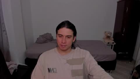 Snapshot of sweetlian_04 chatting on February 2026 09:54:02 PM Lian online show from February 2026 09:54:02 PM