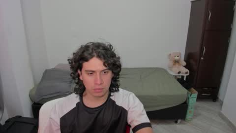 Snapshot of sweetlian_04 chatting on March 2026 01:12:01 AM Lian online show from March 2026 01:12:01 AM