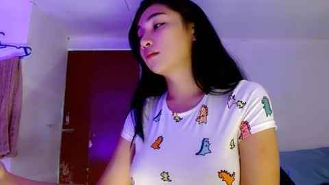 Snapshot of sweetlilly_18 chatting on September 2025 04:06:02 AM Lilly online show from September 2025 04:06:02 AM