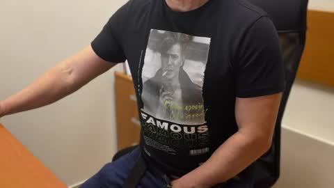 Snapshot of sweetlovedue chatting on April 2026 01:05:01 PM Sebastian online show from April 2026 01:05:01 PM