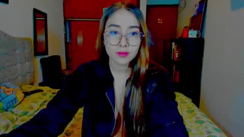 Snapshot of sweetmaddiee_ chatting on March 2026 12:28:01 AM Maddie online show from March 2026 12:28:01 AM