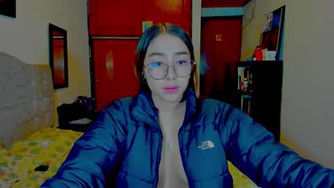 Snapshot of sweetmaddiee_ chatting on March 2026 01:21:01 AM Maddie online show from March 2026 01:21:01 AM