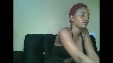 Snapshot of sweetmama06 chatting on October 2025 01:17:01 PM sweetmama06 online show from October 2025 01:17:01 PM