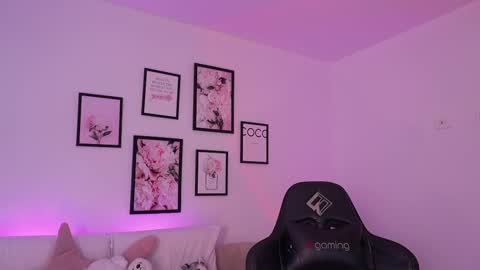 instagram melisabahamon  online show from March 2025 03:11:02 AM