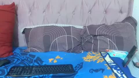 sweetmellowx1 online show from July 2026 04:25:02 PM