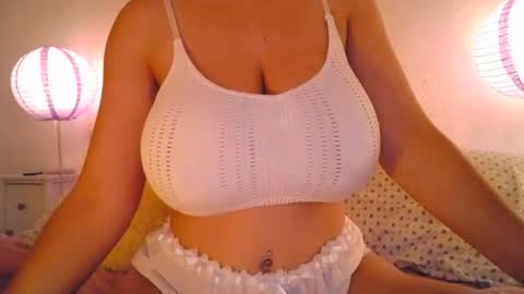 Amelia online show from June 2026 05:21:02 AM