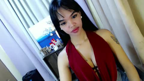 Snapshot of sweetnesstransdiane chatting on December 2024 01:01:02 PM call me Diane online show from December 2024 01:01:02 PM