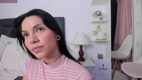 sweetnicky1 online show from March 2026 07:32:02 PM