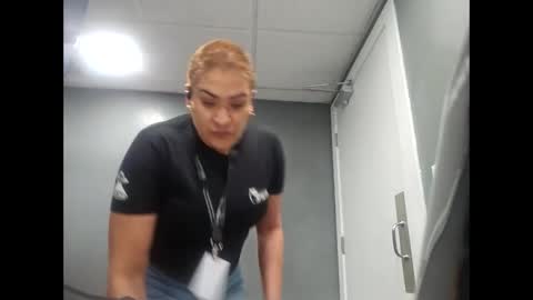 Snapshot of sweetp3ach29 chatting on January 2025 10:57:01 PM sweetp3ach29 online show from January 2025 10:57:01 PM