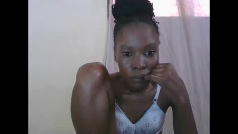 ESTHER online show from January 2026 07:13:01 AM