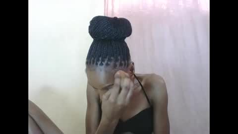 ESTHER online show from May 2026 06:54:01 AM