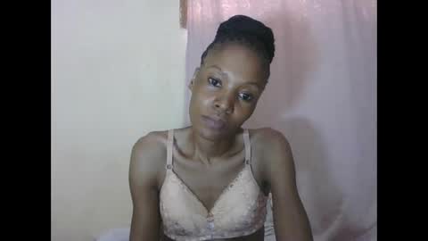 ESTHER online show from May 2026 02:24:02 PM