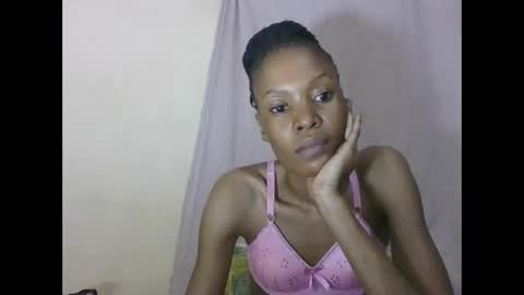 ESTHER online show from May 2026 06:15:02 PM