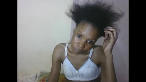 ESTHER online show from May 2026 06:31:02 PM