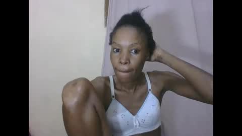 ESTHER online show from June 2026 01:33:01 AM