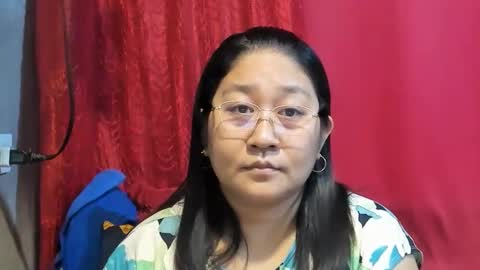 Snapshot of sweetpilipina88 chatting on May 2026 12:51:02 AM MIA online show from May 2026 12:51:02 AM