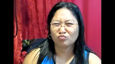Snapshot of sweetpilipina88 chatting on May 2026 11:54:02 PM MIA online show from May 2026 11:54:02 PM