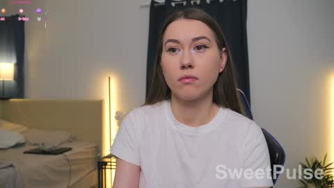 Snapshot of sweetpulse_ chatting on January 2026 07:50:02 PM Rose online show from January 2026 07:50:02 PM