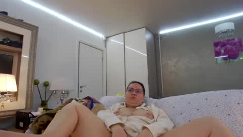 SweetRaisa online show from May 2026 02:56:02 PM