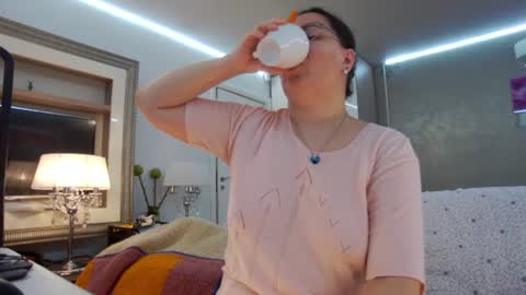 SweetRaisa online show from June 2026 02:02:01 AM
