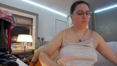 SweetRaisa online show from June 2026 09:14:02 PM