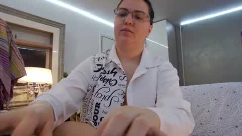 SweetRaisa online show from July 2026 06:23:01 PM