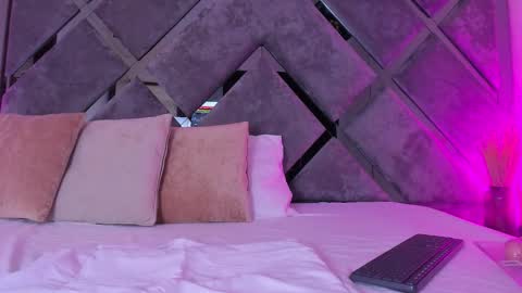 Snapshot of sweetsalome_01 chatting on February 2026 01:04:02 PM sweetsalome_01 online show from February 2026 01:04:02 PM