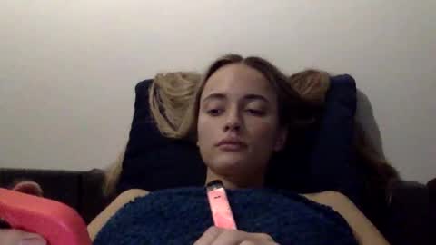 sweetsatalana online show from May 2026 09:53:01 PM